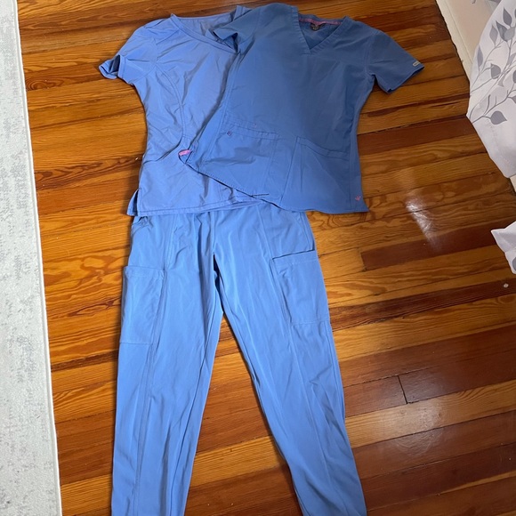 Scrub bundle - Picture 2 of 2